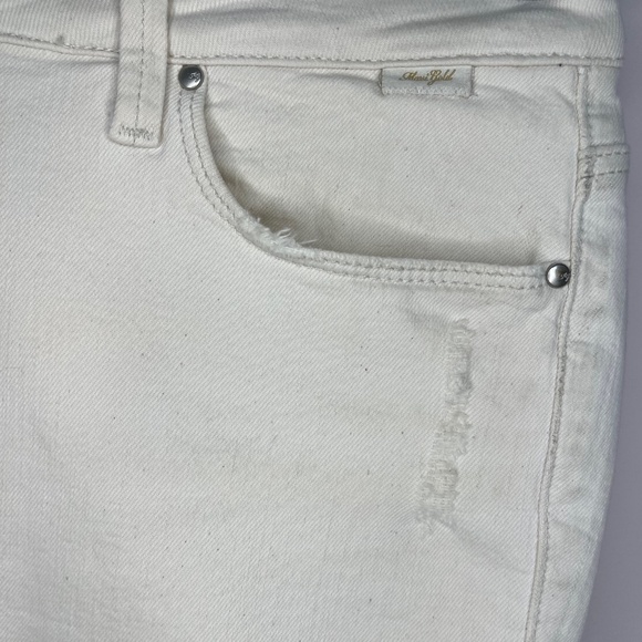 Boyfriend Jeans with Embroidery - Picture 9 of 12
